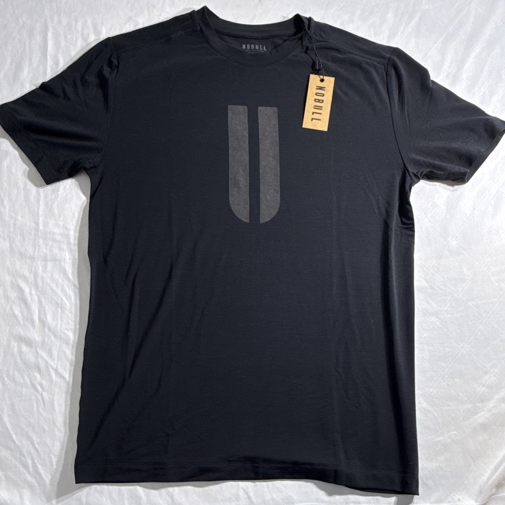 NOBULL Black U Mens Shirt Size M NWT Soft Tagless Workout SS MHRNSSSBLKM